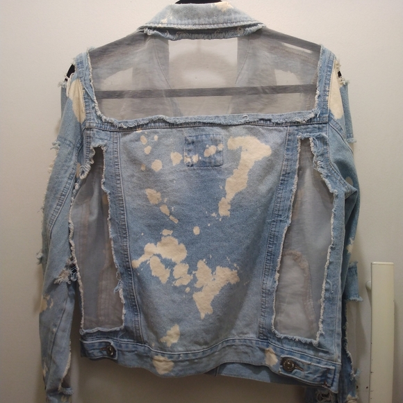 Forever 21 Reconstructed Jean Jacket. Women's medium. - Picture 6 of 8